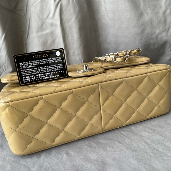 **~SOLD~** Chanel Classic Double Flap Patent Leather - Picture 4 of 10